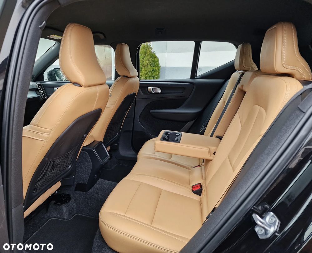 Volvo XC 40 D3 Momentum Pro - 20