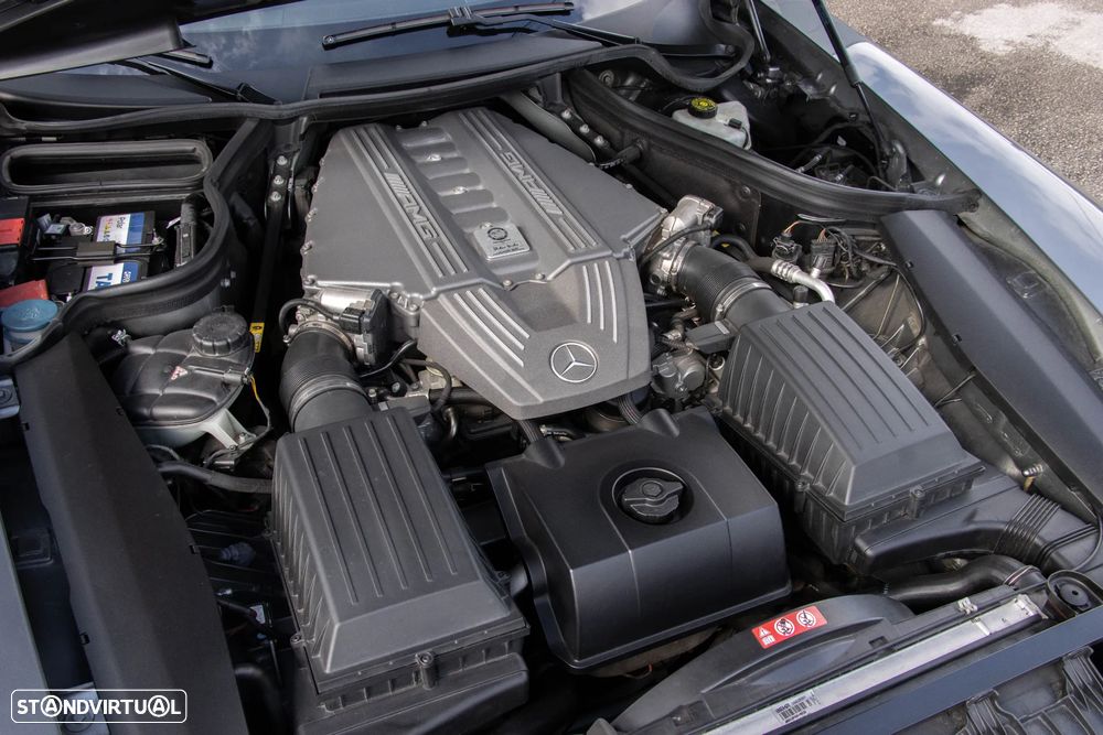 Mercedes-Benz SLS 63 AMG Roadster - 51