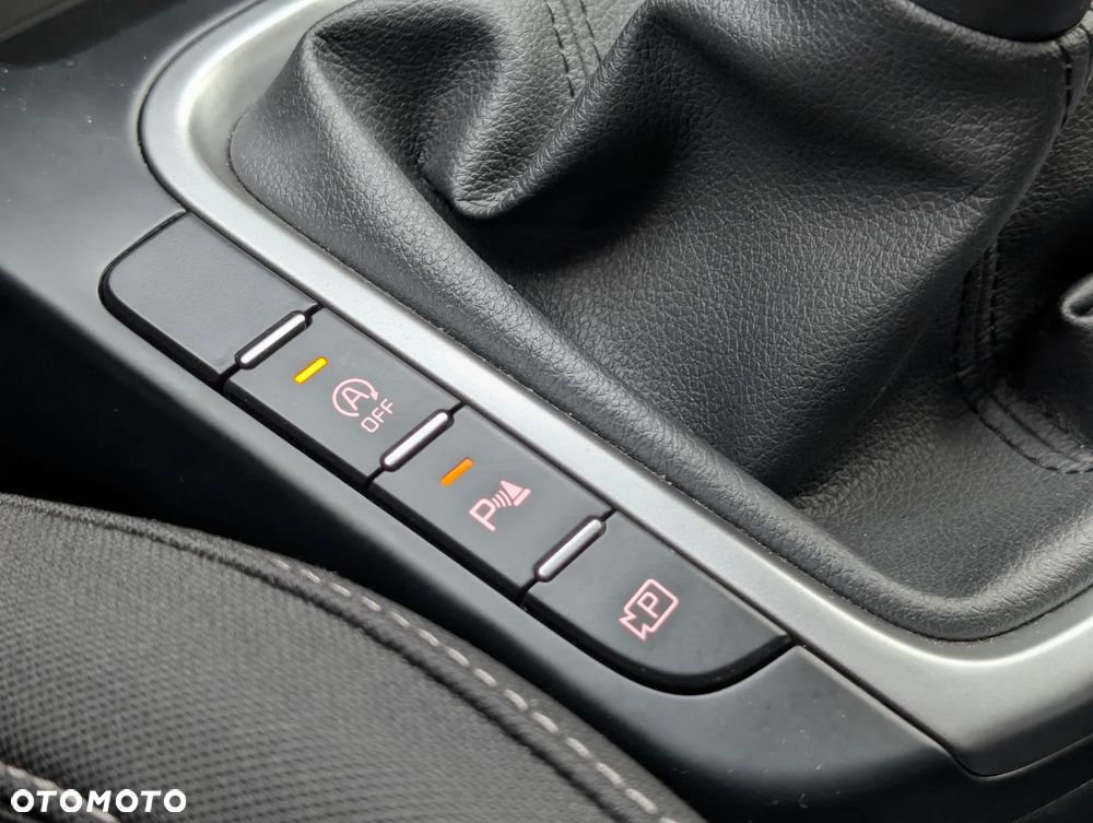 Kia XCeed 1.5 T-GDI M - 30