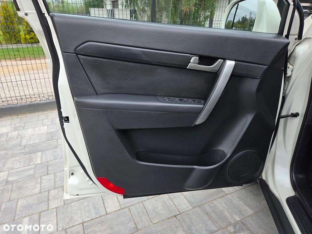 Chevrolet Captiva 2.0 d LS 5os 2WD - 31