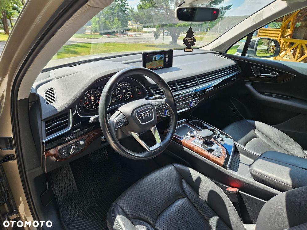 Audi Q7 - 6