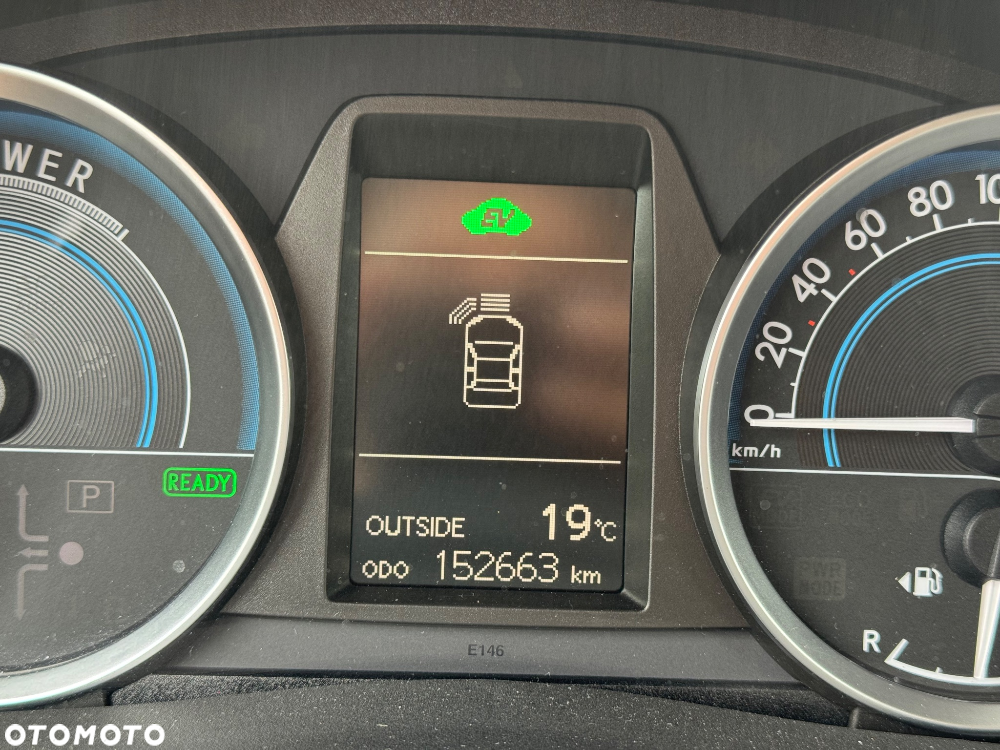 Toyota Auris Hybrid 135 Prestige - 34