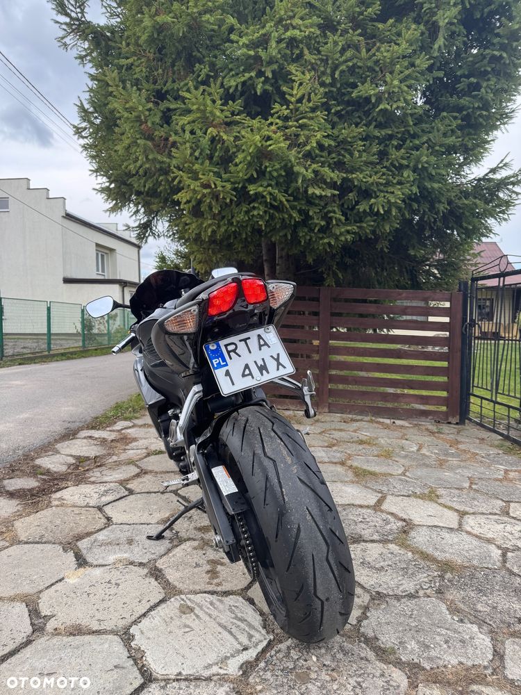 Suzuki GSX-R - 4