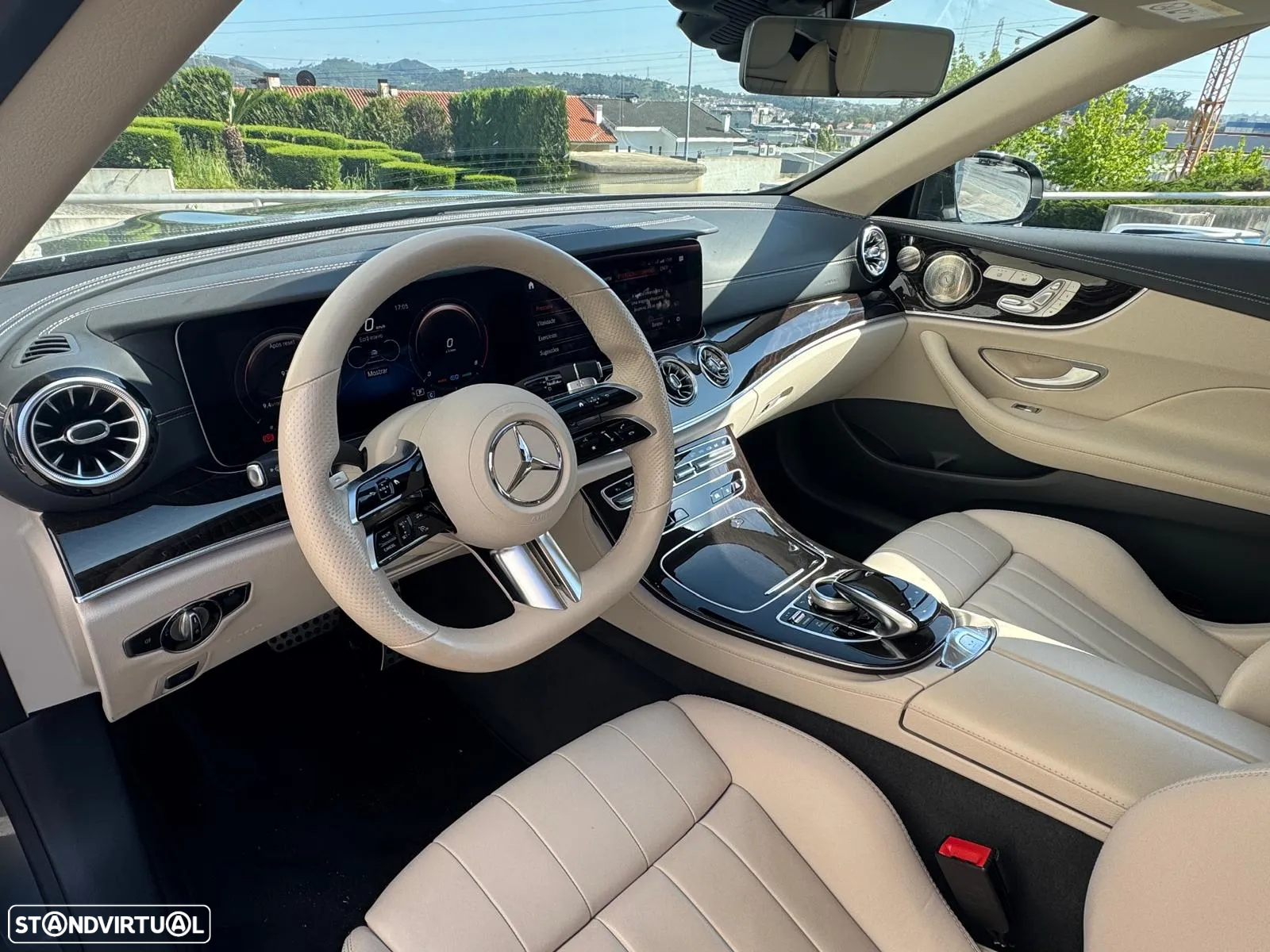 Mercedes-Benz E 300 Coupe 9G-TRONIC AMG Line - 2
