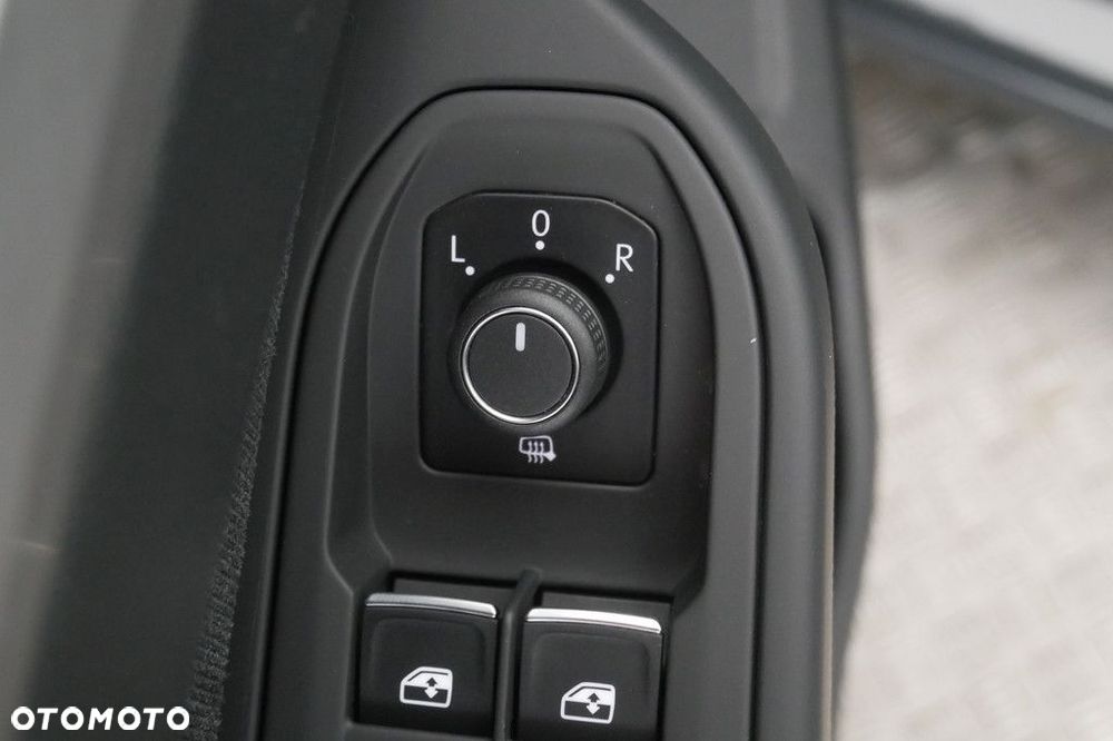 Volkswagen Golf Variant 2.0 TDI Life - 23