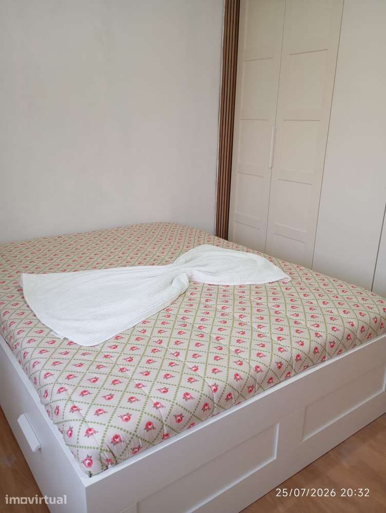 Quarto duplo e individual para arrendar no Entroncamento - Grande imagem: 2/14
