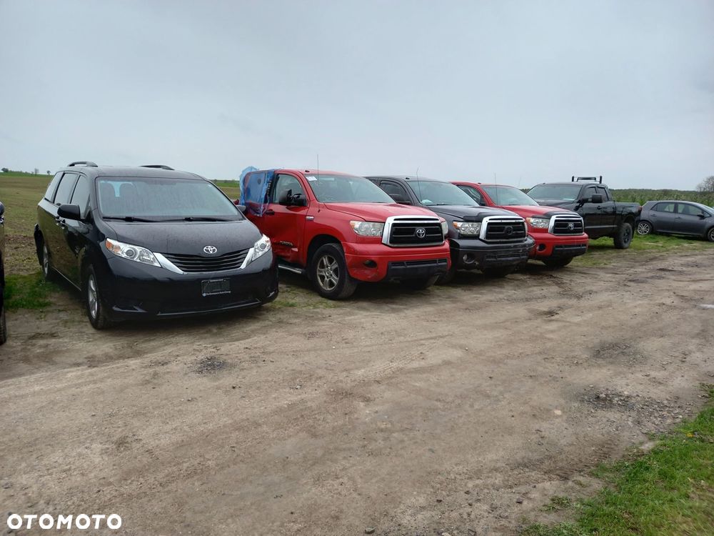 Toyota Tundra II 07 - 18 Crew Max próg słupek A B lewy bok ćwiartka - 15