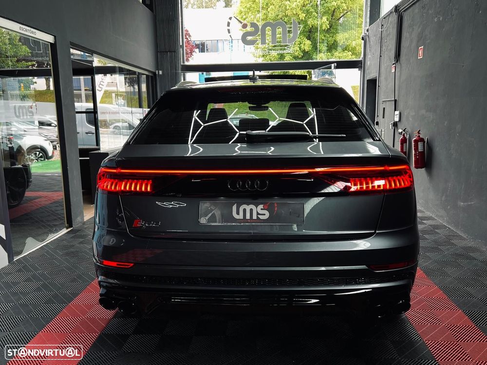 Audi SQ8 - 9