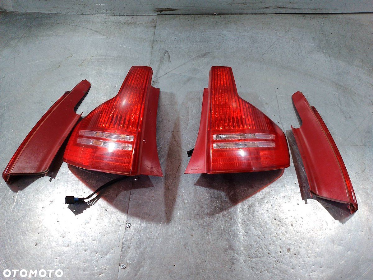 LAMPY TYŁ KOMPLET CITROEN C4 9655863980   9655864080 - 1