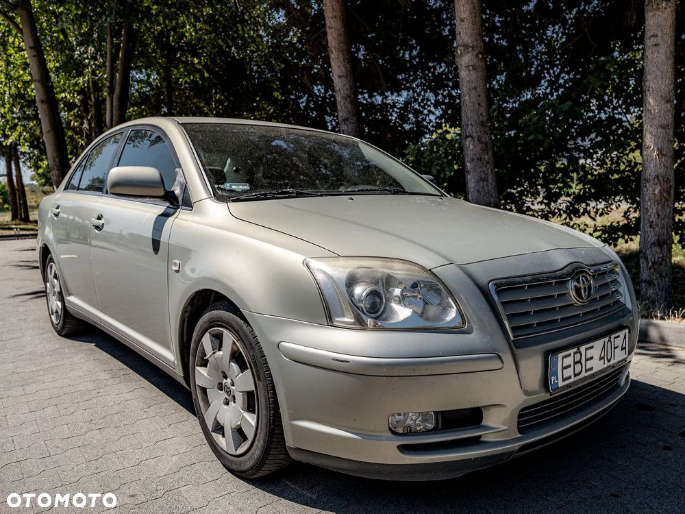 Toyota Avensis 1.8 VVT-i Luna - 12