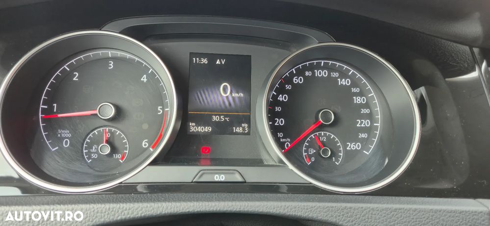 Volkswagen Golf - 9