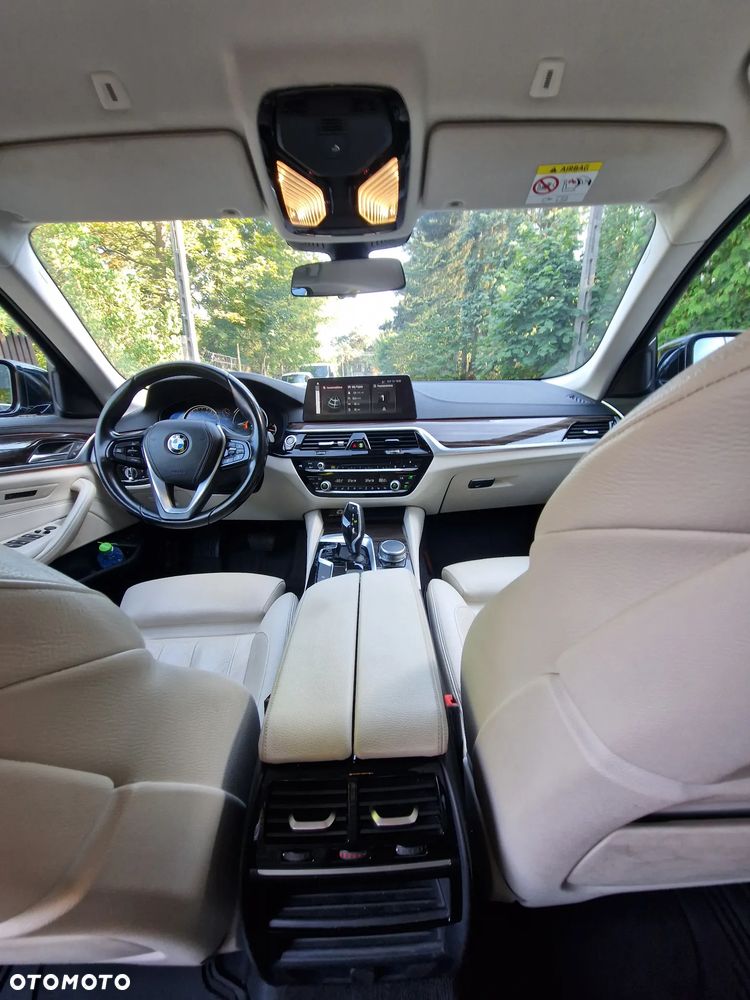 BMW Seria 5 520d Eff.Dynamics Luxury Line - 13