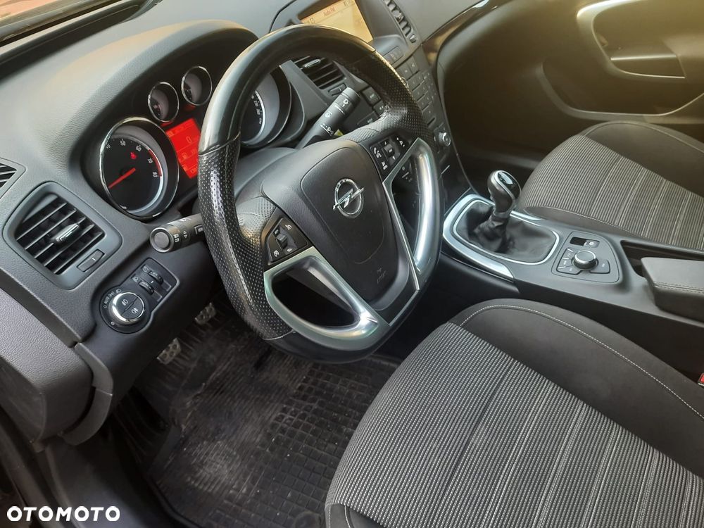 Opel Insignia 1.6 Turbo Edition - 15