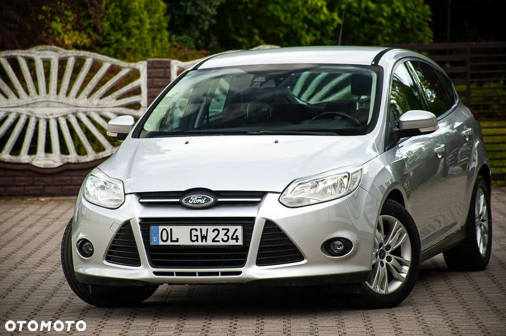 Ford Focus 1.6 TDCi DPF Champions Edition - 11