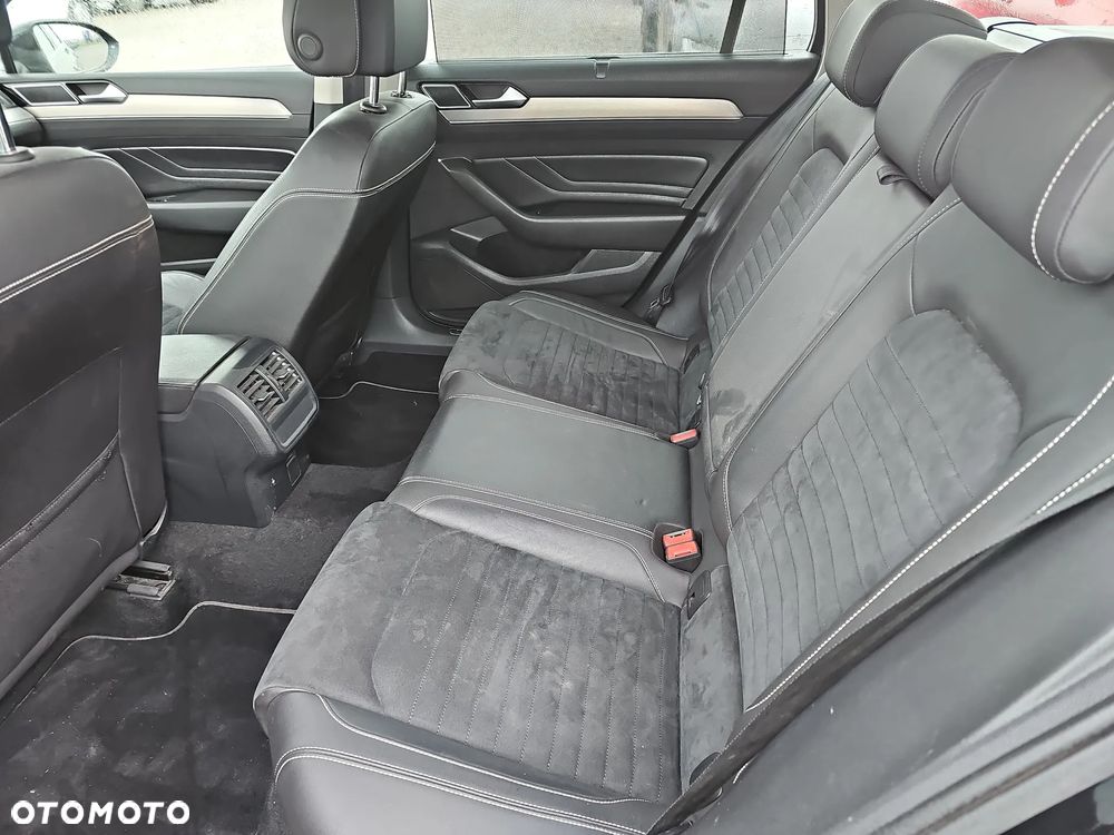 Volkswagen Passat 2.0 TDI 4Mot Elegance DSG - 12