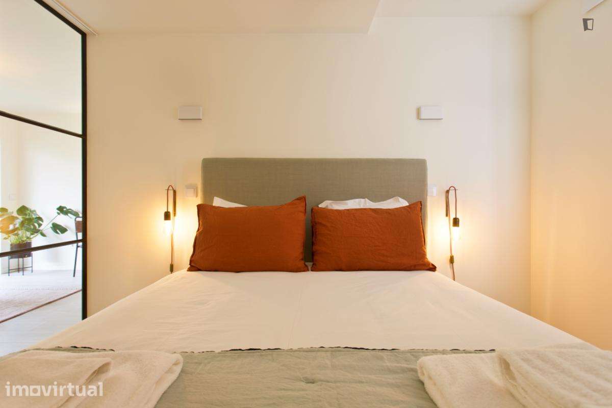 Apartamento com 1 quartos - localizado em Santo Ildefonso Porto - Grande imagem: 2/11