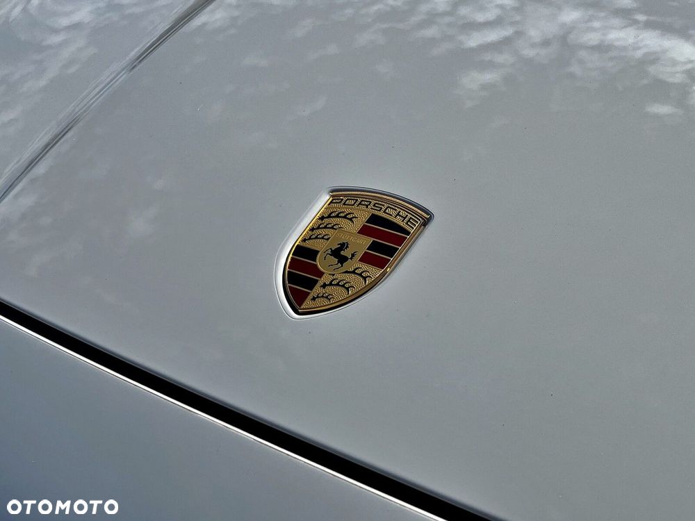 Porsche Cayenne - 34