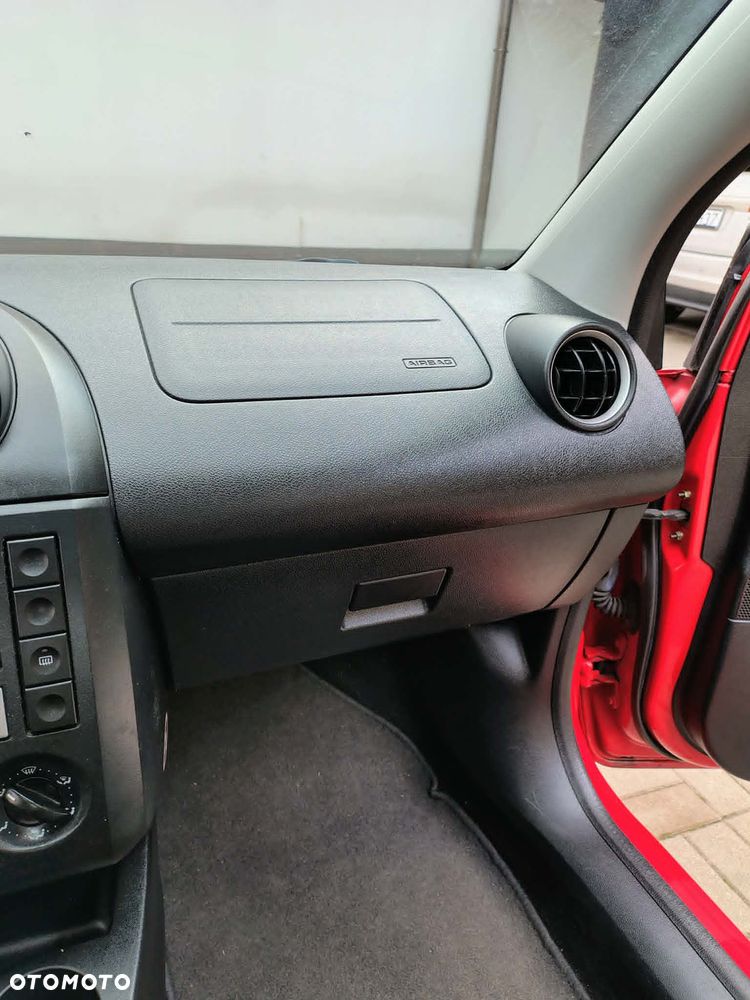 Ford Fiesta - 11