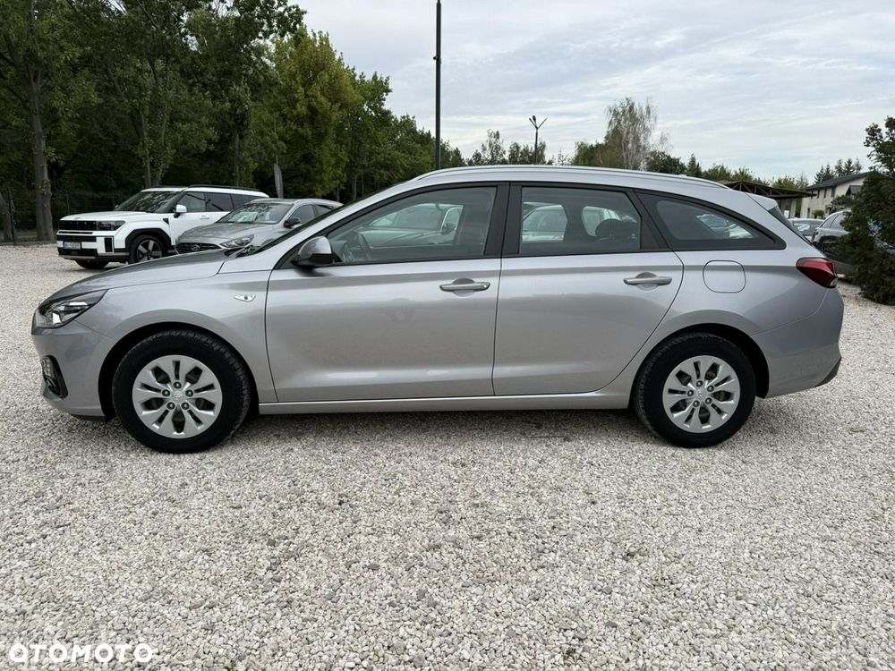 Hyundai i30 1.5 DPI Classic + - 6