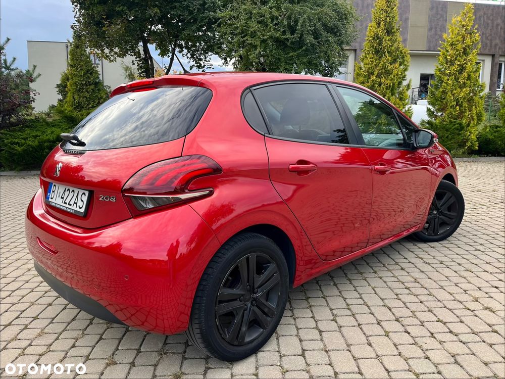 Peugeot 208 1.2 PureTech GPF Signature S&S - 4