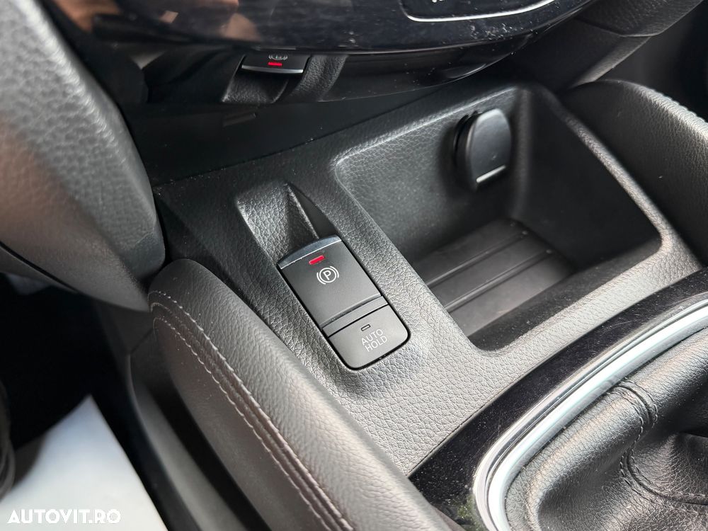 Nissan Qashqai 1.6 DCI TEKNA+ - 22