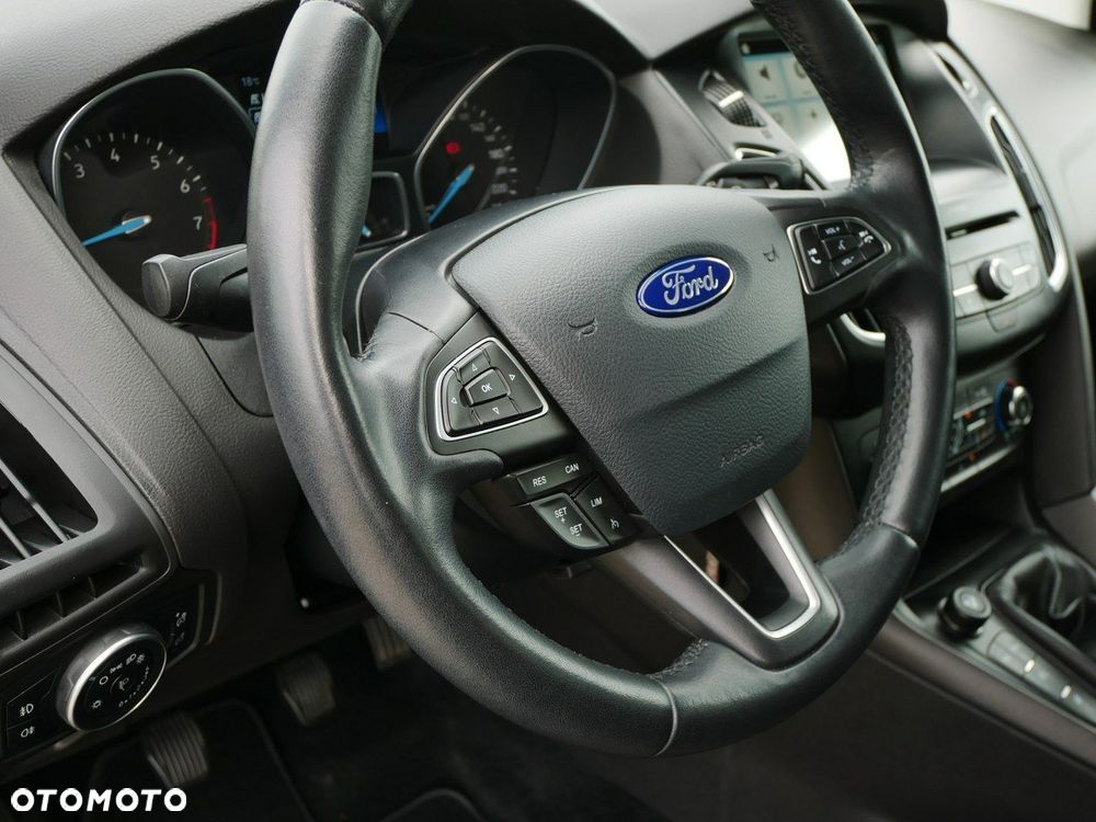 Ford Focus Turnier 1.0 EcoBoost Start-Stopp-System ACTIVE DESIGN - 13