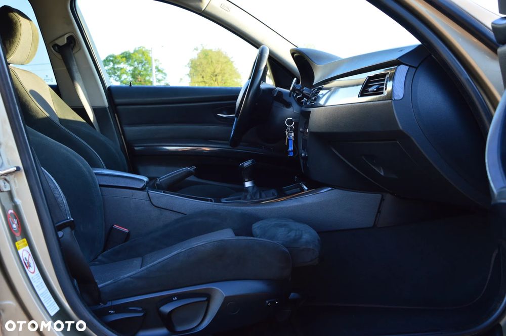 BMW Seria 3 318d - 21
