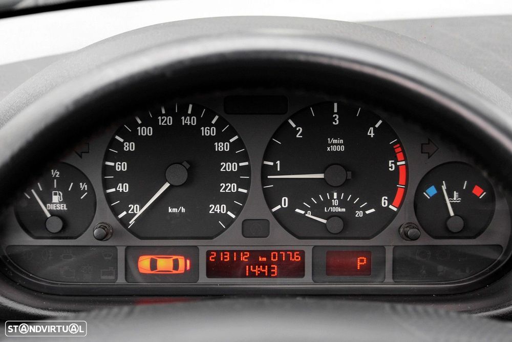 BMW 320 dA Sport - 26