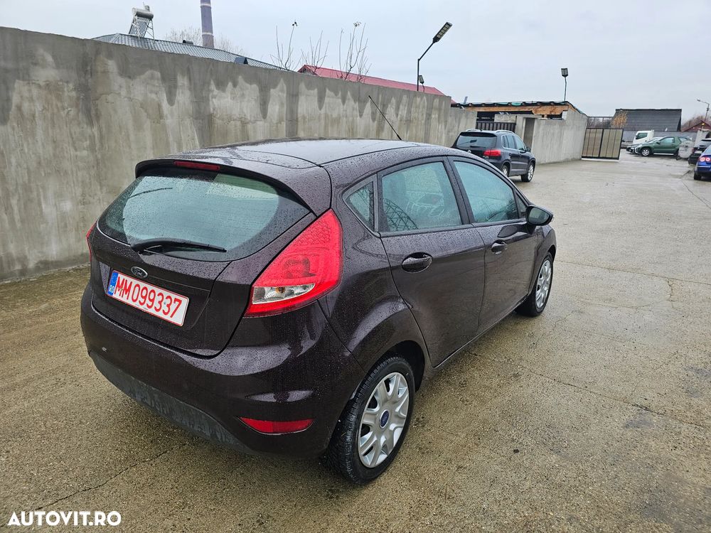 Ford Fiesta - 6