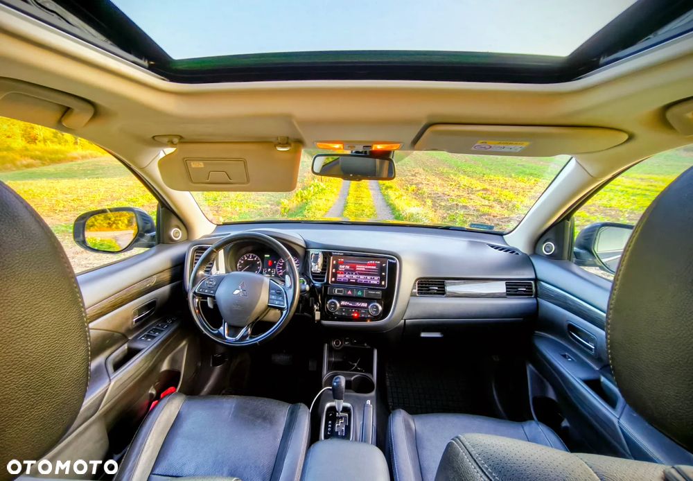 Mitsubishi Outlander 2.0 Intense + 4WD CVT - 17