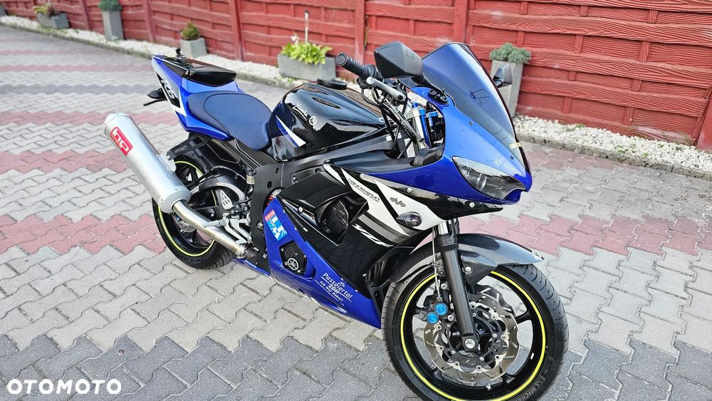 Yamaha R6 - 9