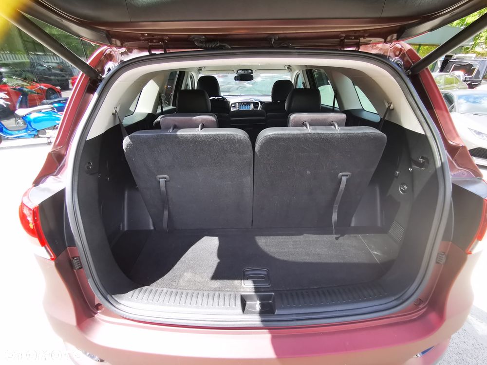 Kia Sorento - 36