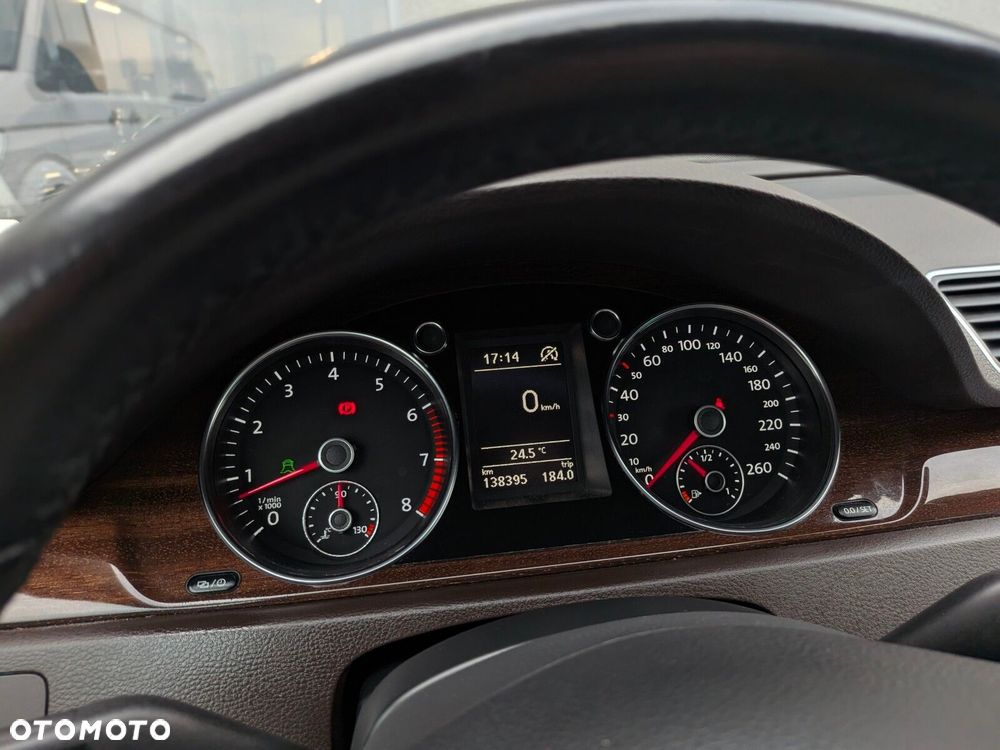 Volkswagen Passat 1.4 TSI BMT Highline - 20