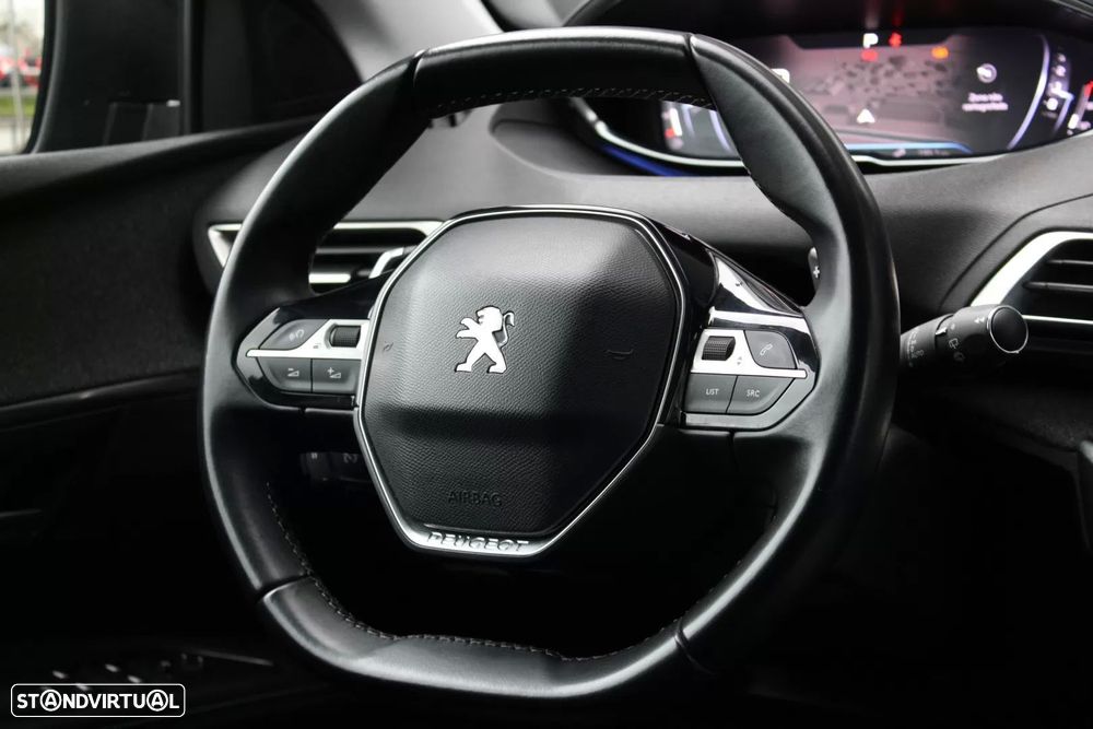 Peugeot 5008 1.5 BlueHDi Allure Pack EAT8 - 17