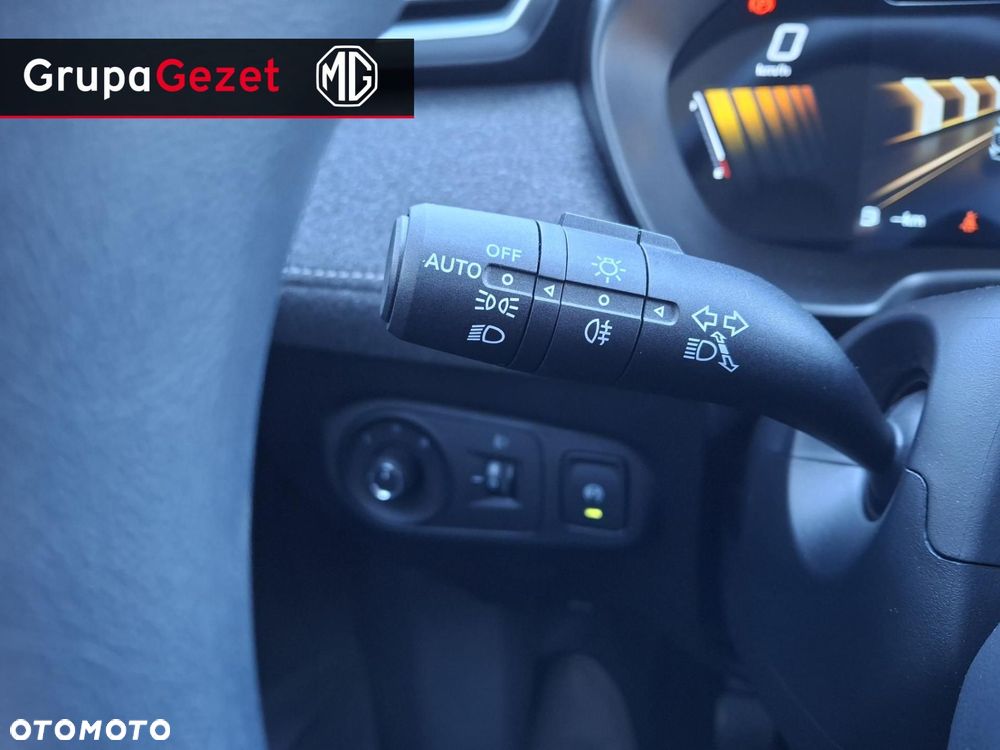 MG ZS - 22