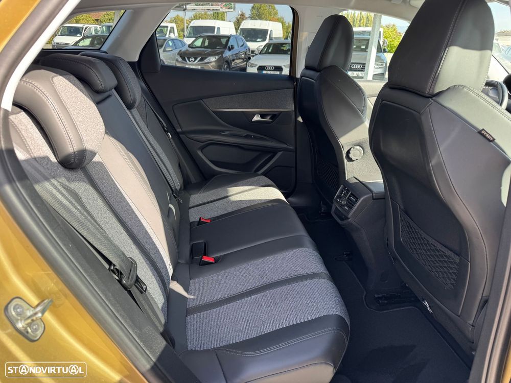 Peugeot 3008 1.2 PureTech Allure - 13