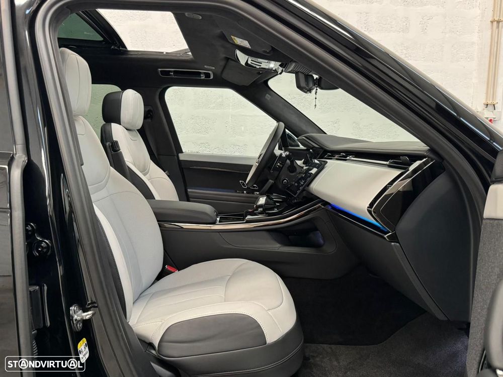 Land Rover Range Rover Sport 4.4 P530 Autobiography - 40