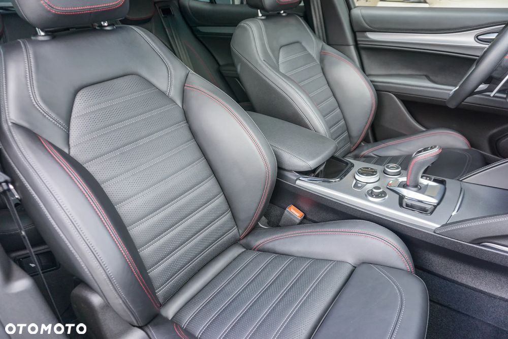 Alfa Romeo Stelvio 2.0 Turbo Competizione Q4 - 36
