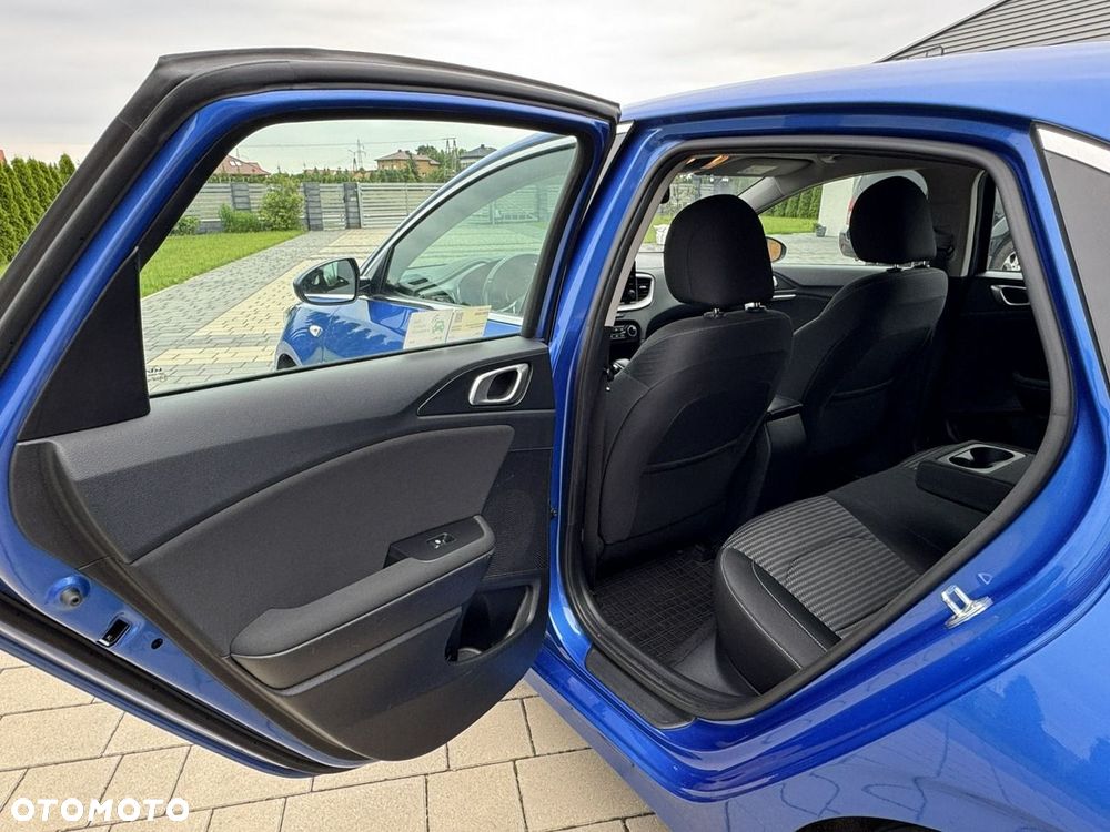 Kia Ceed 1.5 T-GDI M DCT - 28