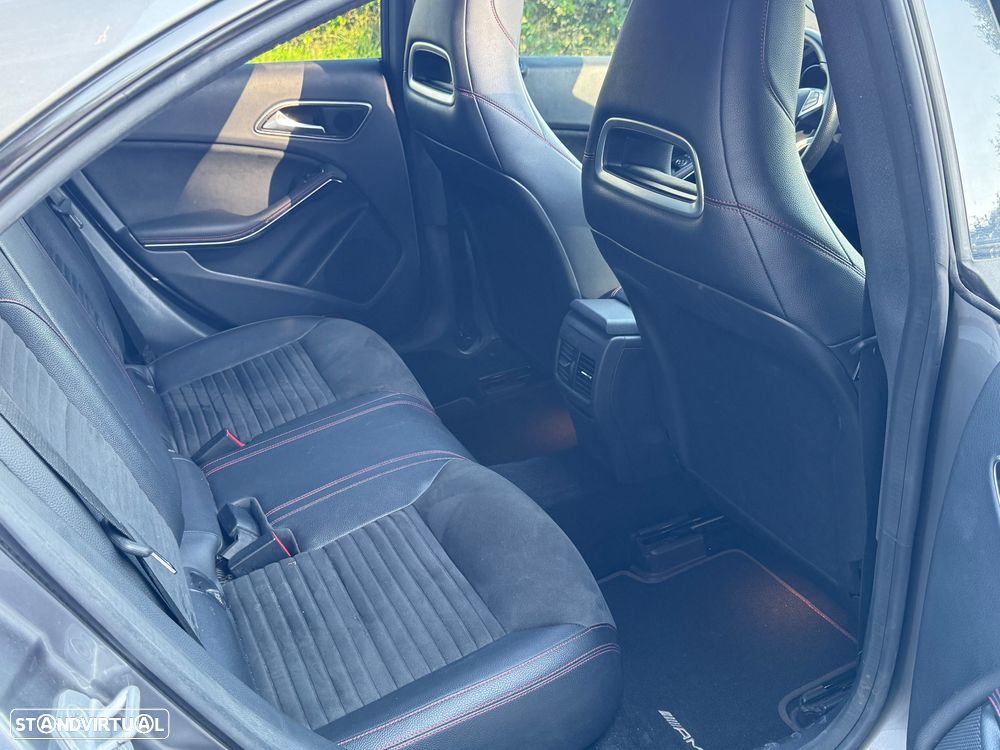 Mercedes-Benz CLA 220 CDI 7G-DCT AMG Line - 29