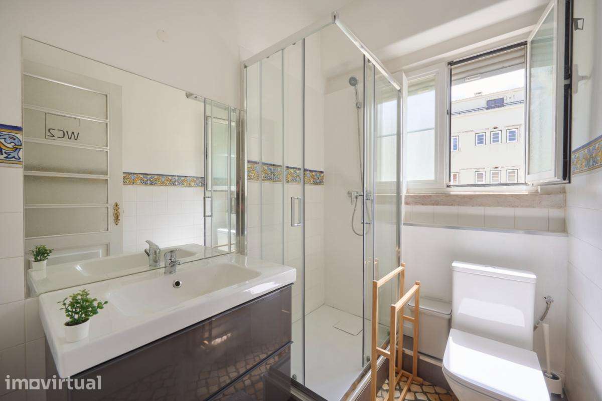Quarto - localizado em Marquês de Pombal Lisbon - Grande imagem: 5/35