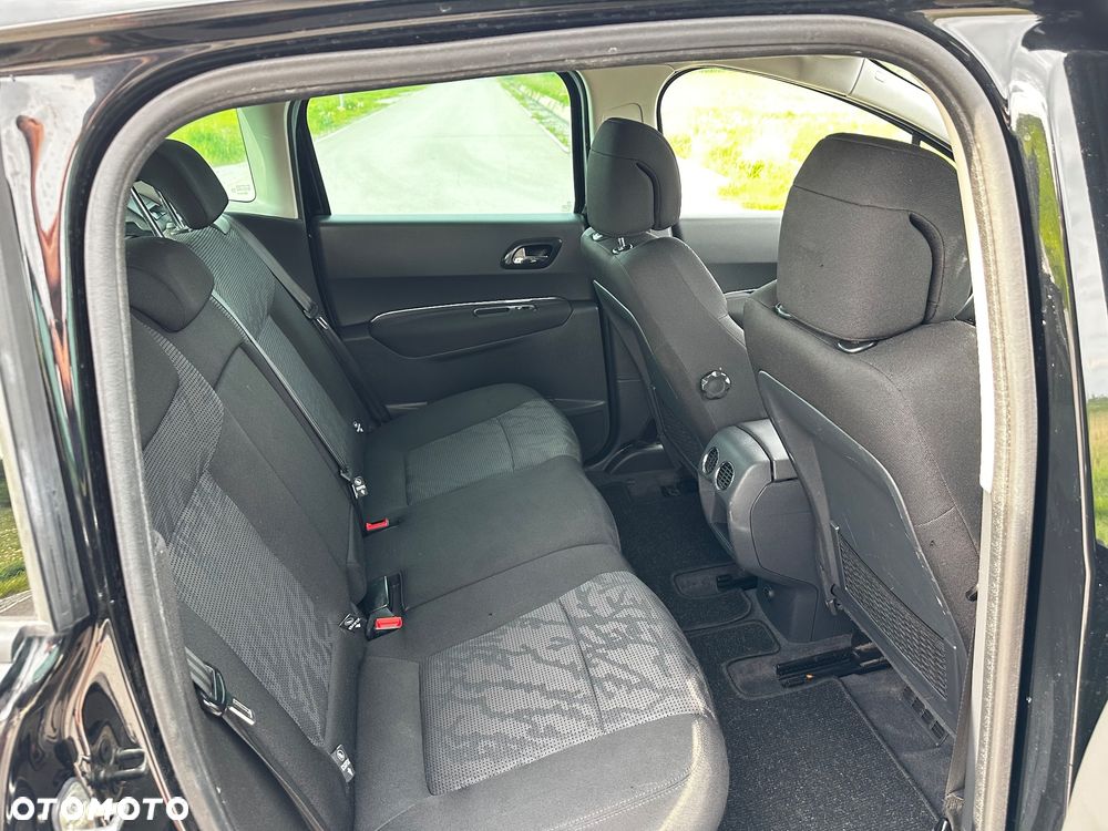 Peugeot 3008 1.6 HDi Premium - 14