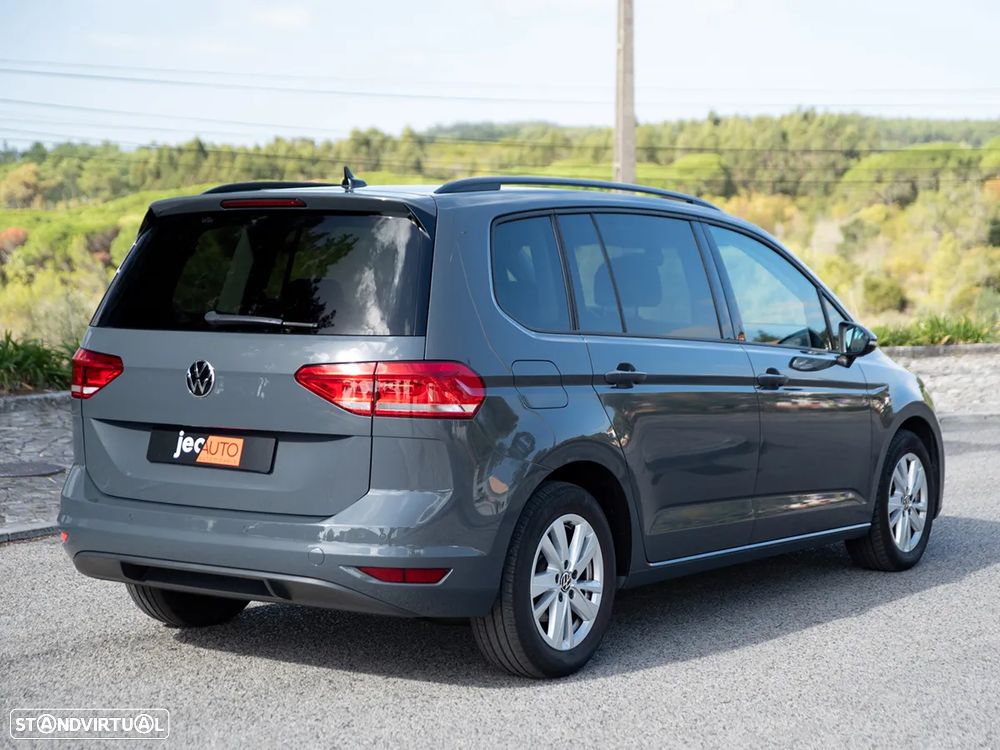 Volkswagen Touran 2021 photo 4
