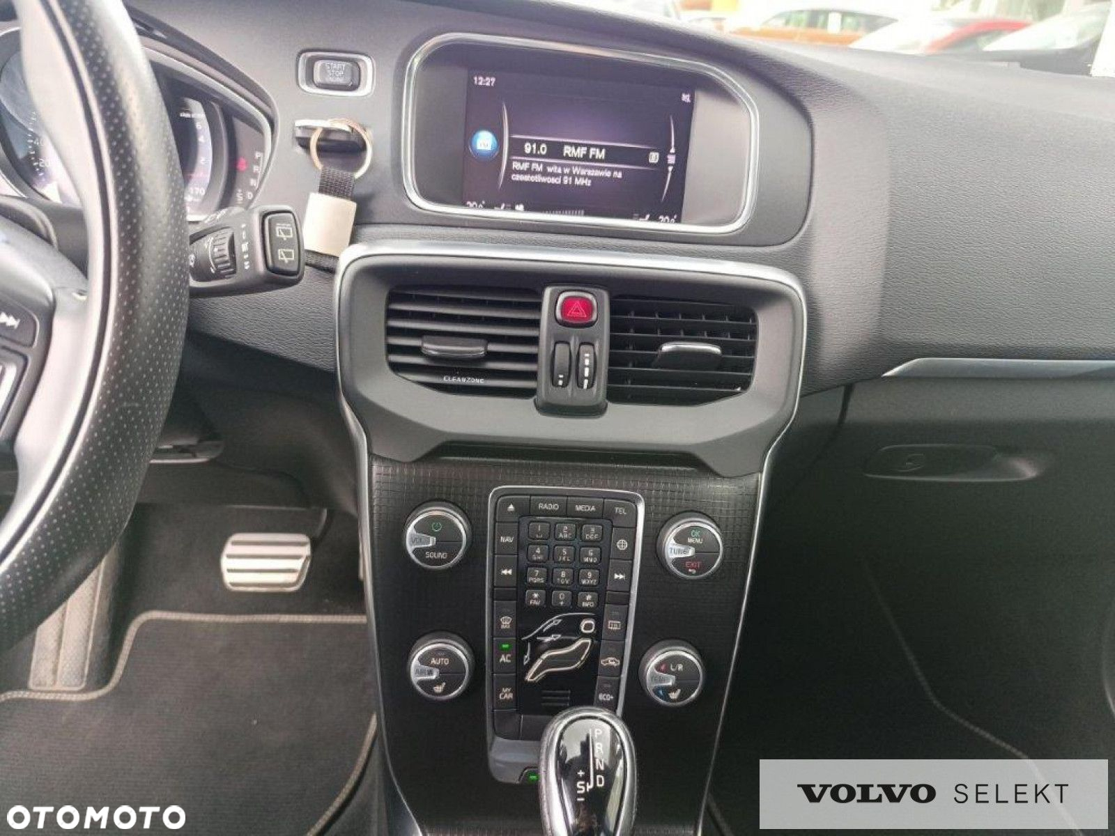 Volvo V40 - 18
