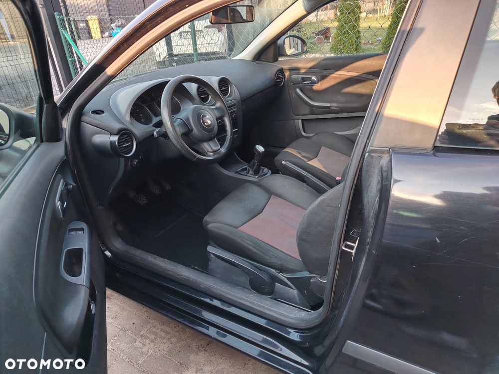 Seat Ibiza SC 1.4 16V Sport - 15