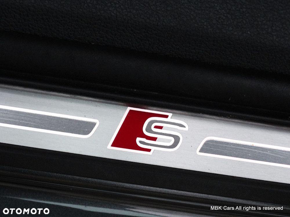 Audi A4 Limousine - 38