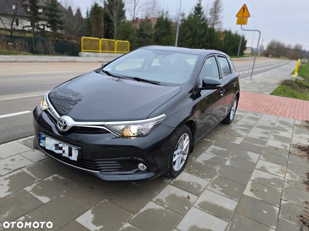 Toyota Auris 1.6 Premium Comfort - 5