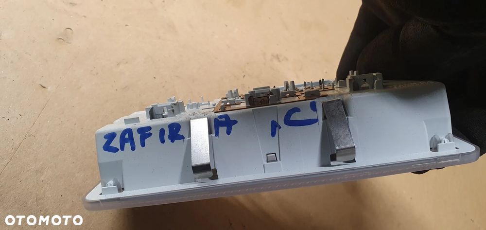 Lampka podsufitki oświetlenie kabiny Opel Zafira C 22780296 - 6