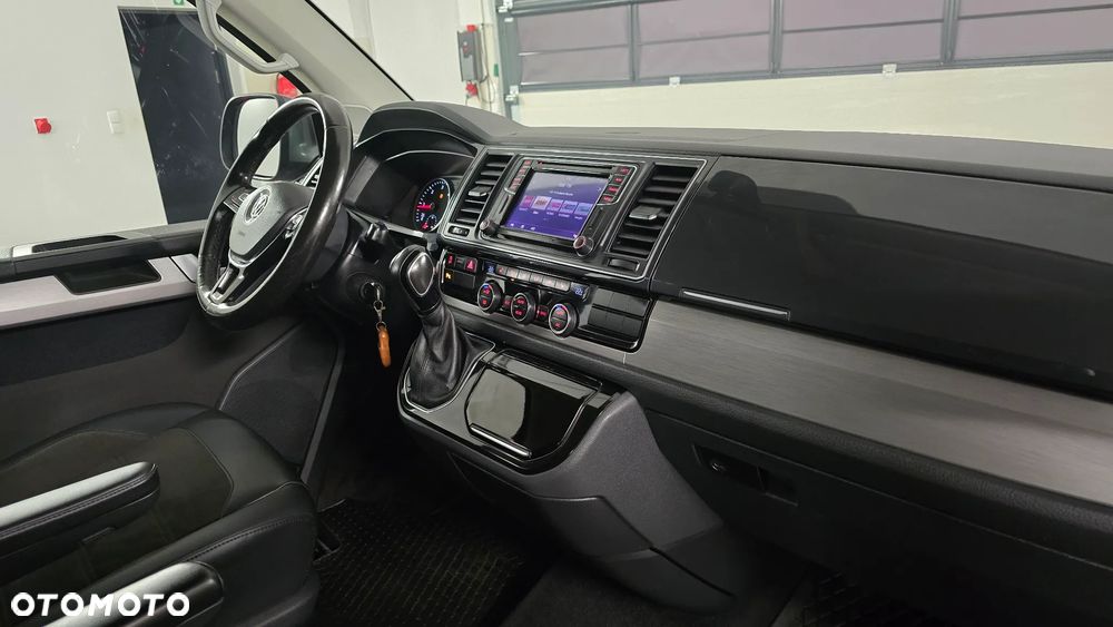 Volkswagen Multivan - 14