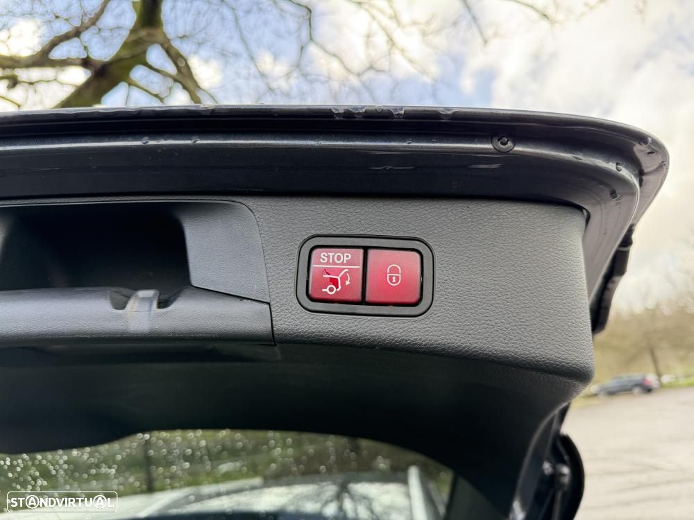 Mercedes-Benz C 350 e T 7G-TRONIC AMG Line - 28